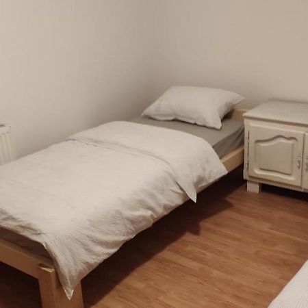 Apartman Mwa Σλαβόνσκι Μπροντ Εξωτερικό φωτογραφία